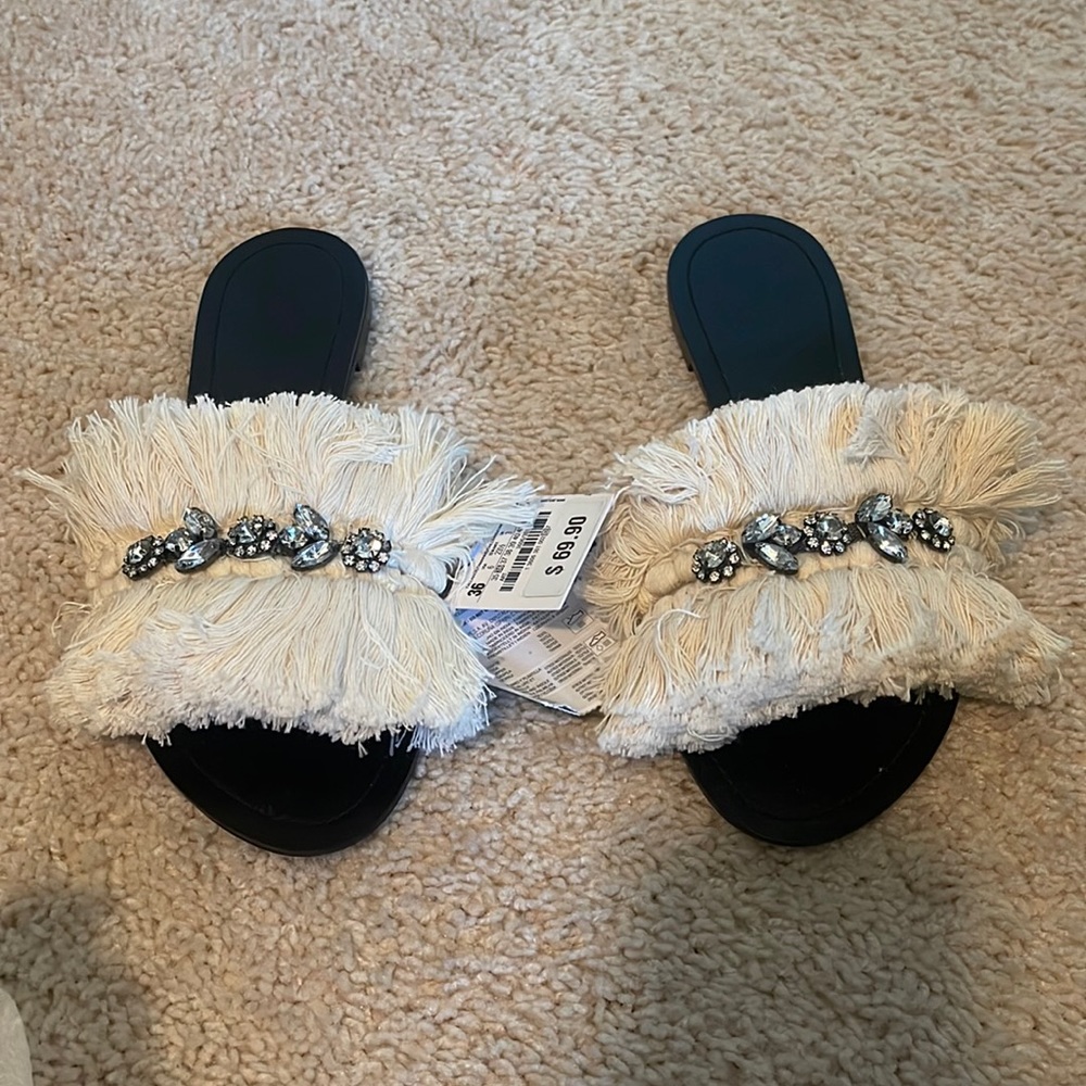 Zara fringe sandals. NWT